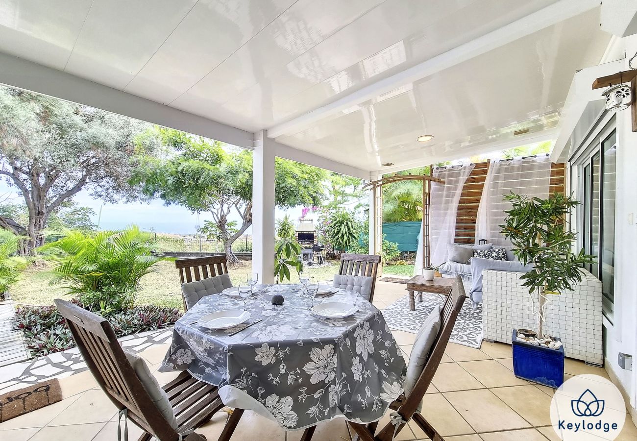 House in Saint-Gilles les Hauts - Villa Cadentia*** – 3 bedrooms with swimming pool and sea view – Saint-Gilles les Hauts