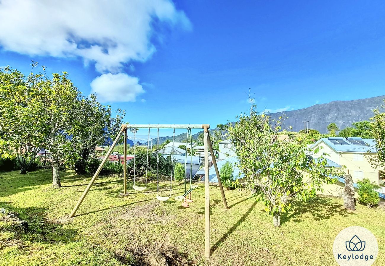 House in CILAOS -  Villa La Thébaïde***  with pool and mountain view- Cilaos