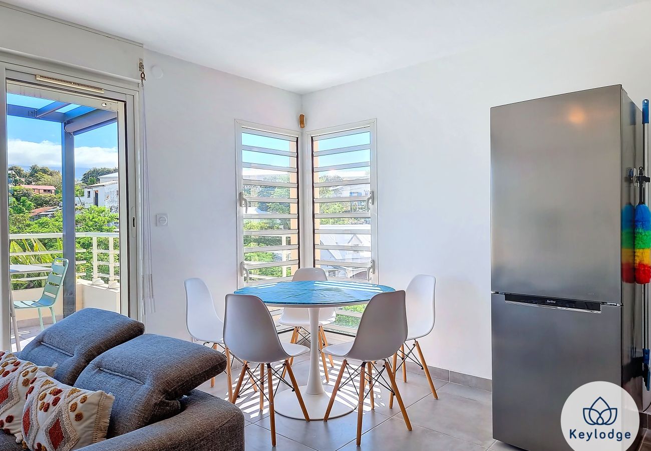 Apartment in Saint Pierre - Wopé L’appart – beautiful apartment 3 min from the CHU – Terre Sainte