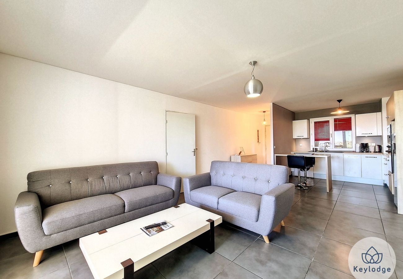 Apartment in Saint Denis - T3 Bô'Pi - 79 m² - Saint-Denis close to the University Hospital