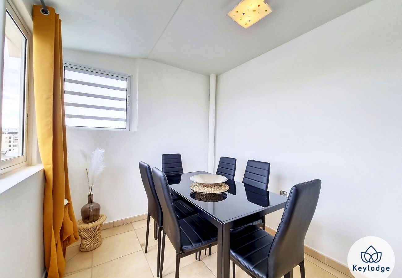 Apartment in Saint Denis - T2 – Louise - 50 m² - Close to Saint-Denis centre