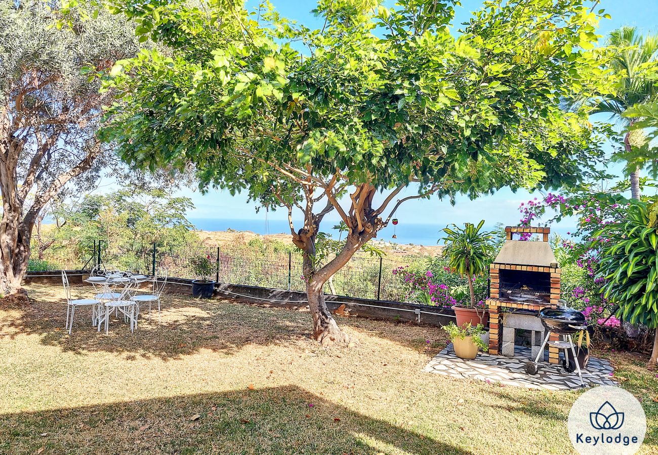 Maison à Saint-Gilles les Hauts - Villa Cadentia*** – 3 chambres avec piscine et vue mer – Saint-Gilles les Hauts