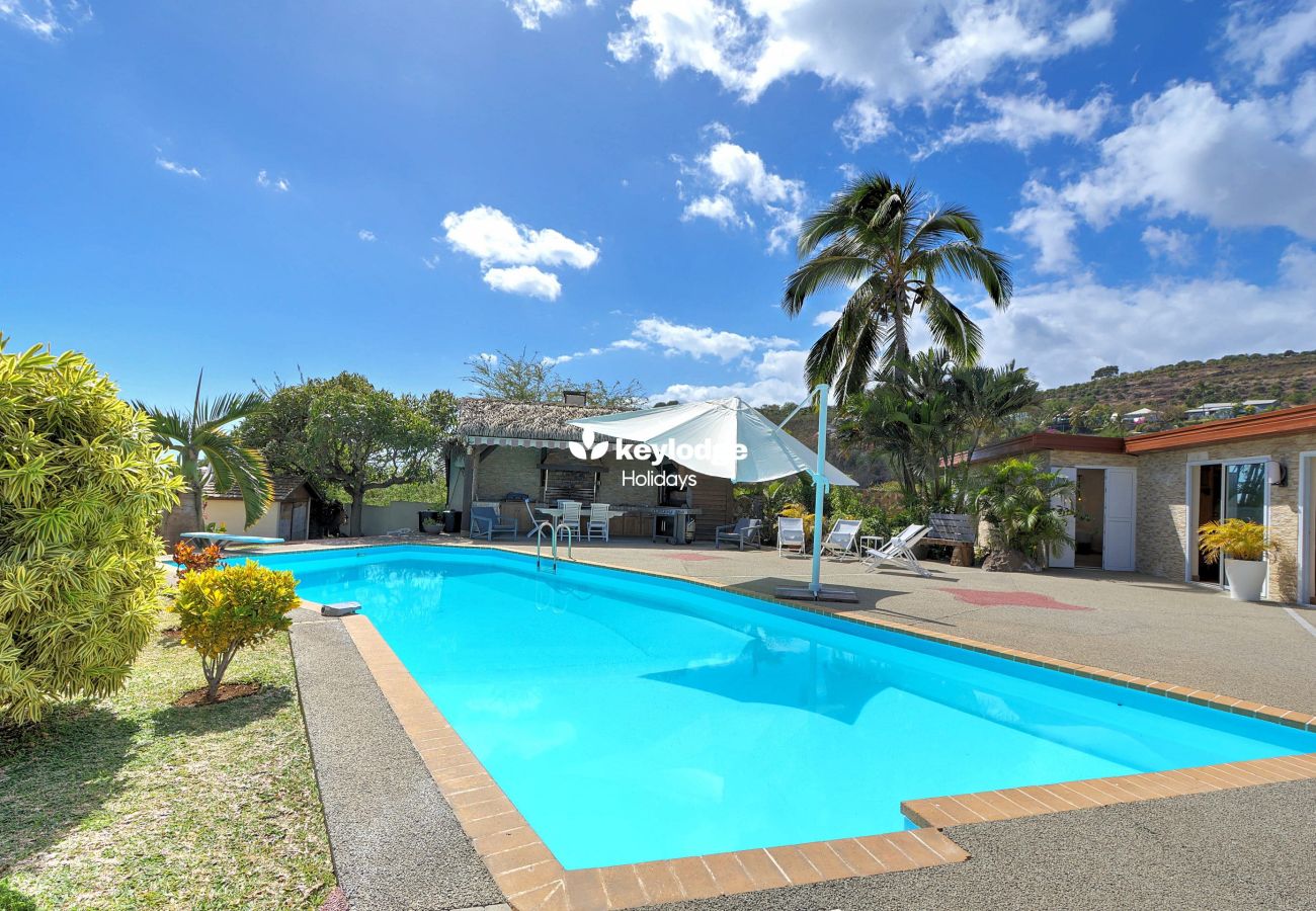 Maison à Saint-Gilles les Bains - Chez Jab villa – avec piscine, à 2 min de la plage de Boucan Canot