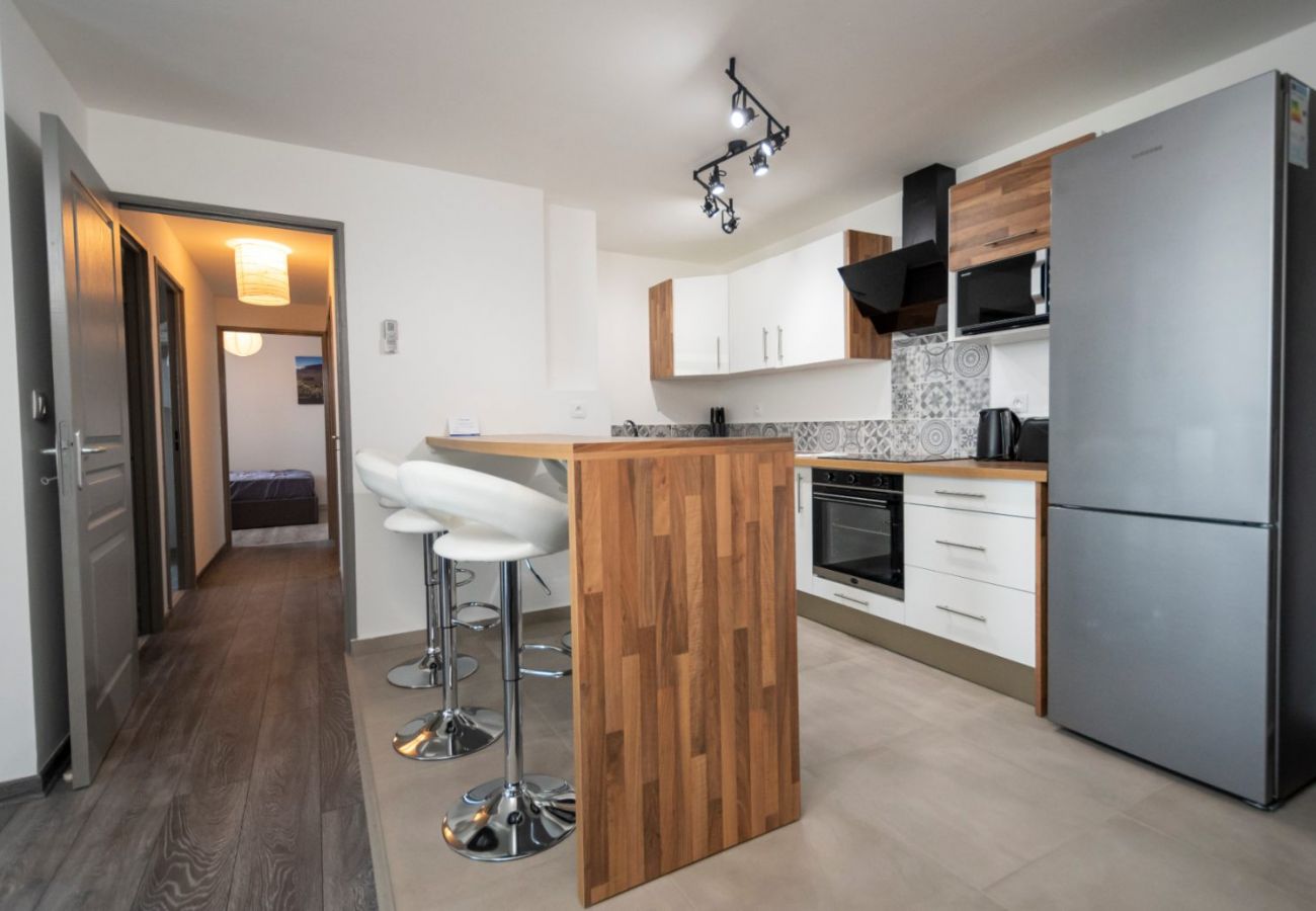 Appartement à Sainte-Clotilde - T4 - CozyLodge - 70 m2 - Rénové - 10 mn de l'aéroport Saint-Denis 