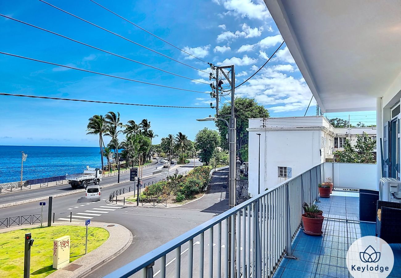 Appartement à Saint Denis - Baraview – T3 avec vue mer – centre-ville de Saint-Denis