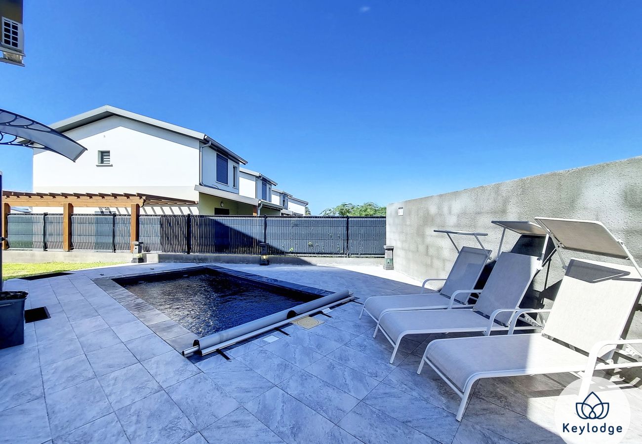 Maison à SAINT-PIERRE - Villa Clokassya, avec piscine à Saint-Pierre