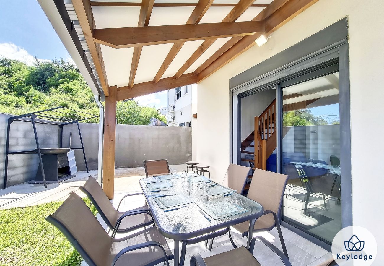 Maison à SAINT-PIERRE - Villa Clokassya, avec piscine à Saint-Pierre