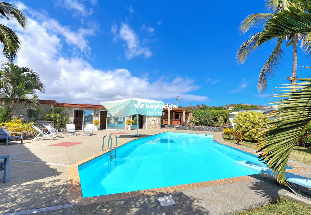 Maison à Saint-Gilles les Bains - Chez Jab villa – avec piscine, à 2 min de la plage de Boucan Canot