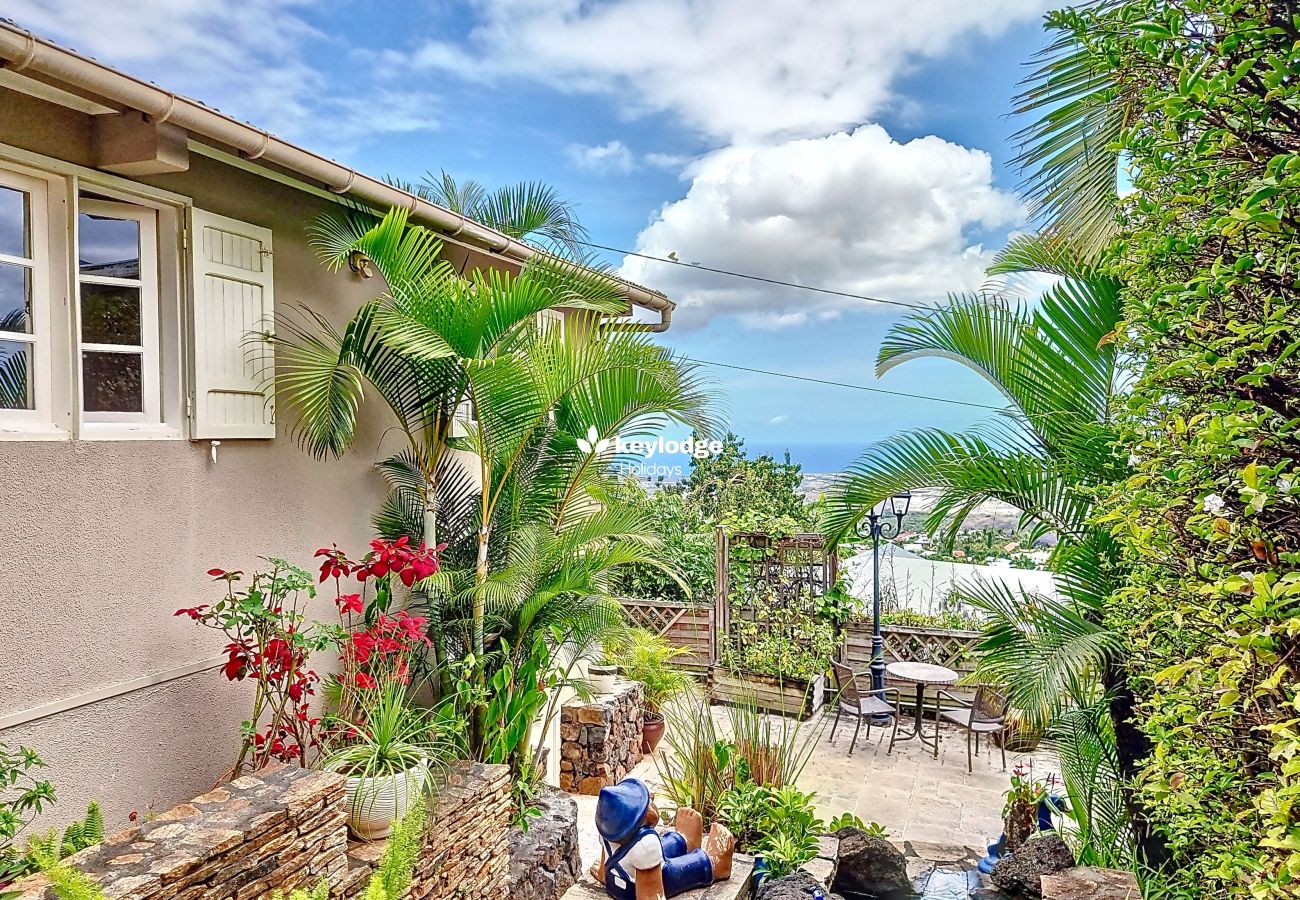 Villa à Saint-Paul - Casa Marine – F3 avec Jacuzzi – Saint-Paul